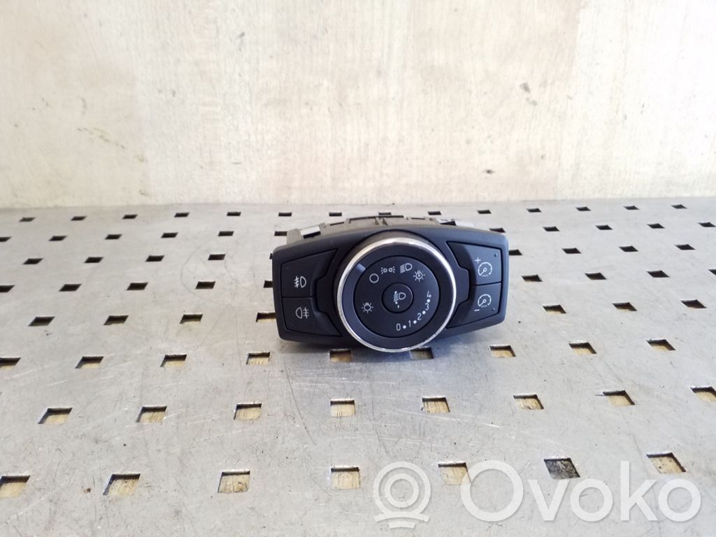 Ford Focus Light switch 