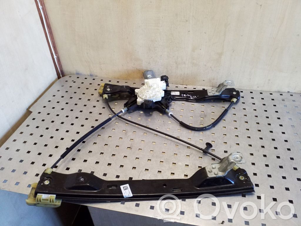 Ford Focus Front door window regulator with motor 