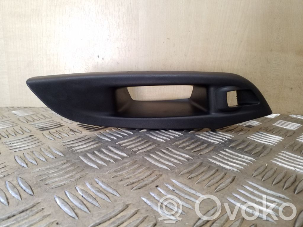 Ford Focus Front door window switch trim 