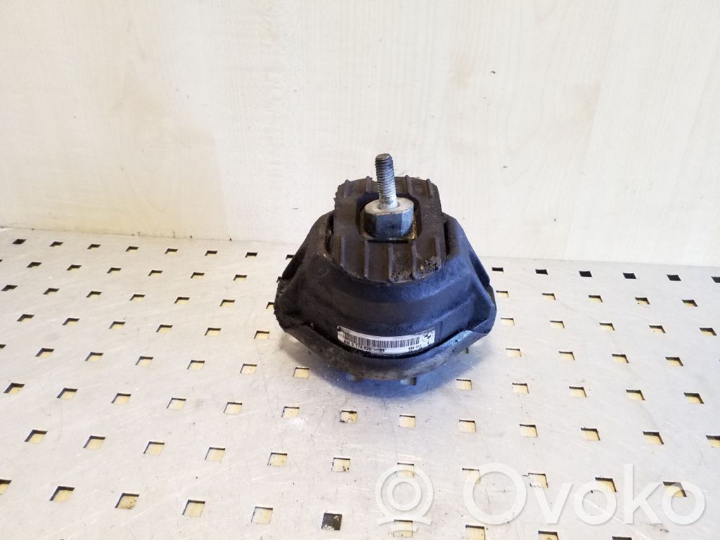 BMW 5 E60 E61 Dzinēja spilvens 