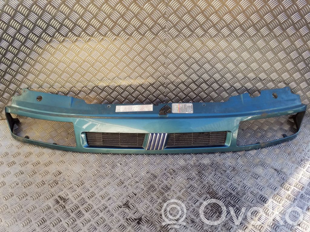 Fiat Ulysse Front bumper upper radiator grill 