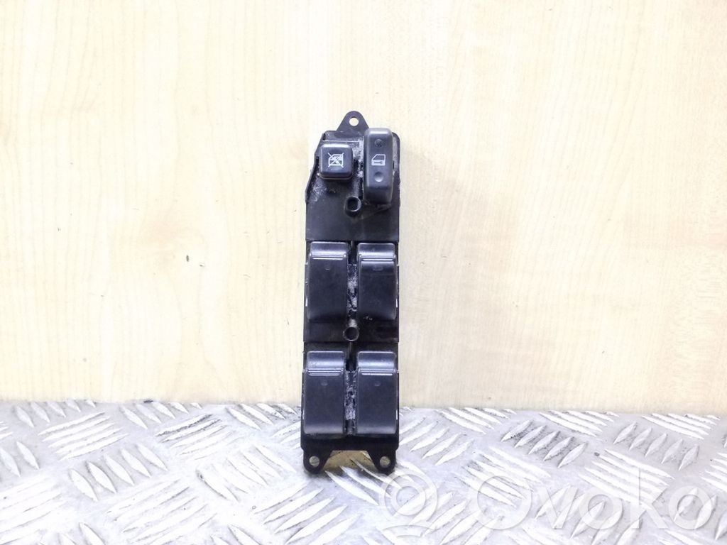 Electric window control switch   54035082,848200F010