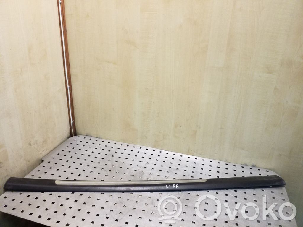 Audi A6 S6 C6 4F Listwa progowa przednia 