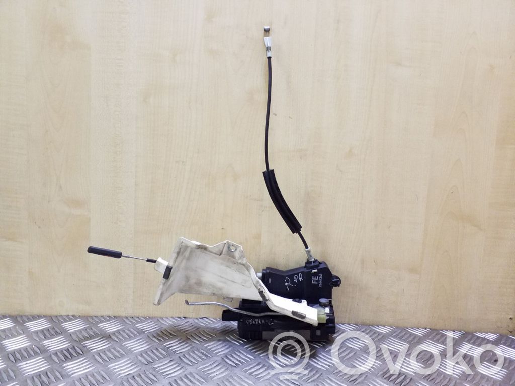 Opel Vectra C Zamek drzwi przednich 