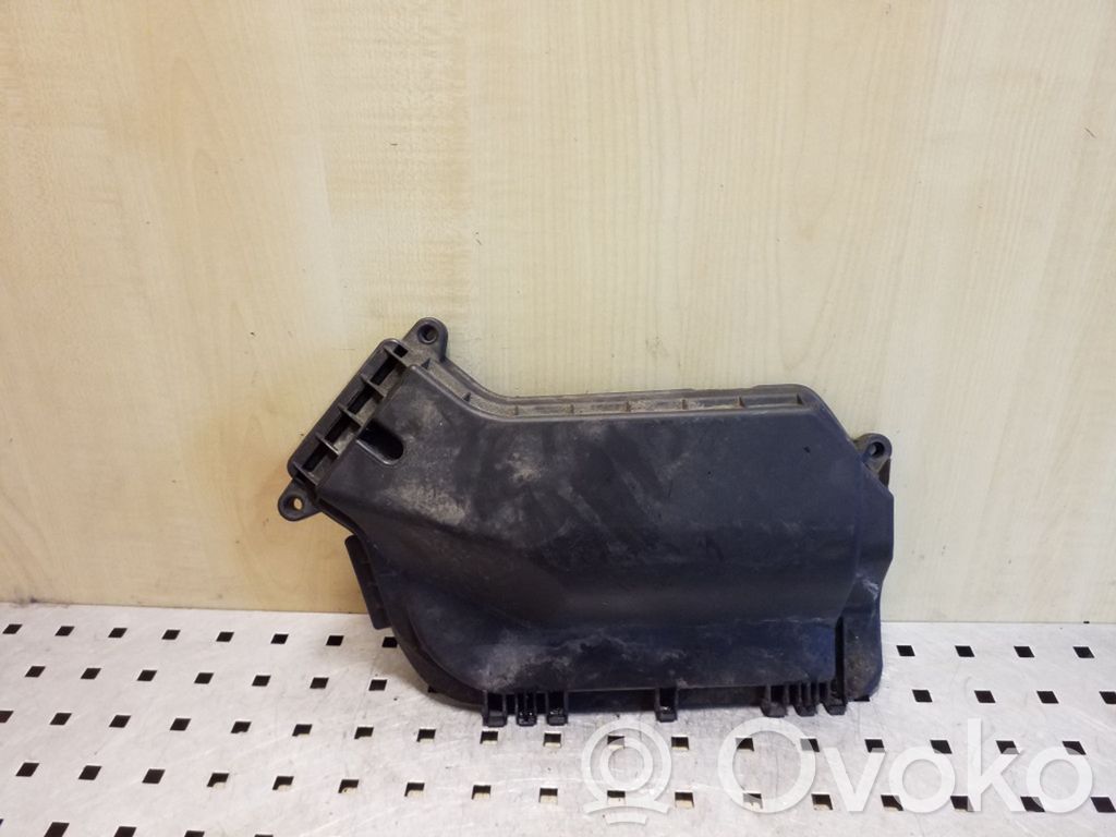 Audi A5 8T 8F Alte piese compartiment motor 