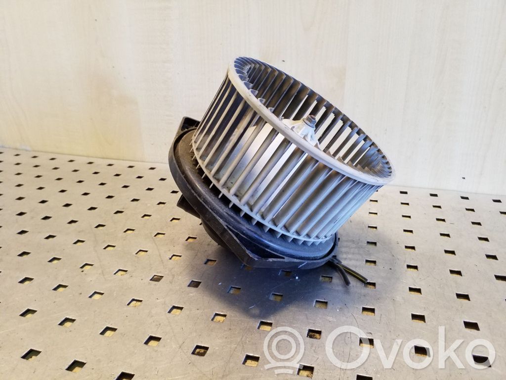Mazā radiatora ventilators