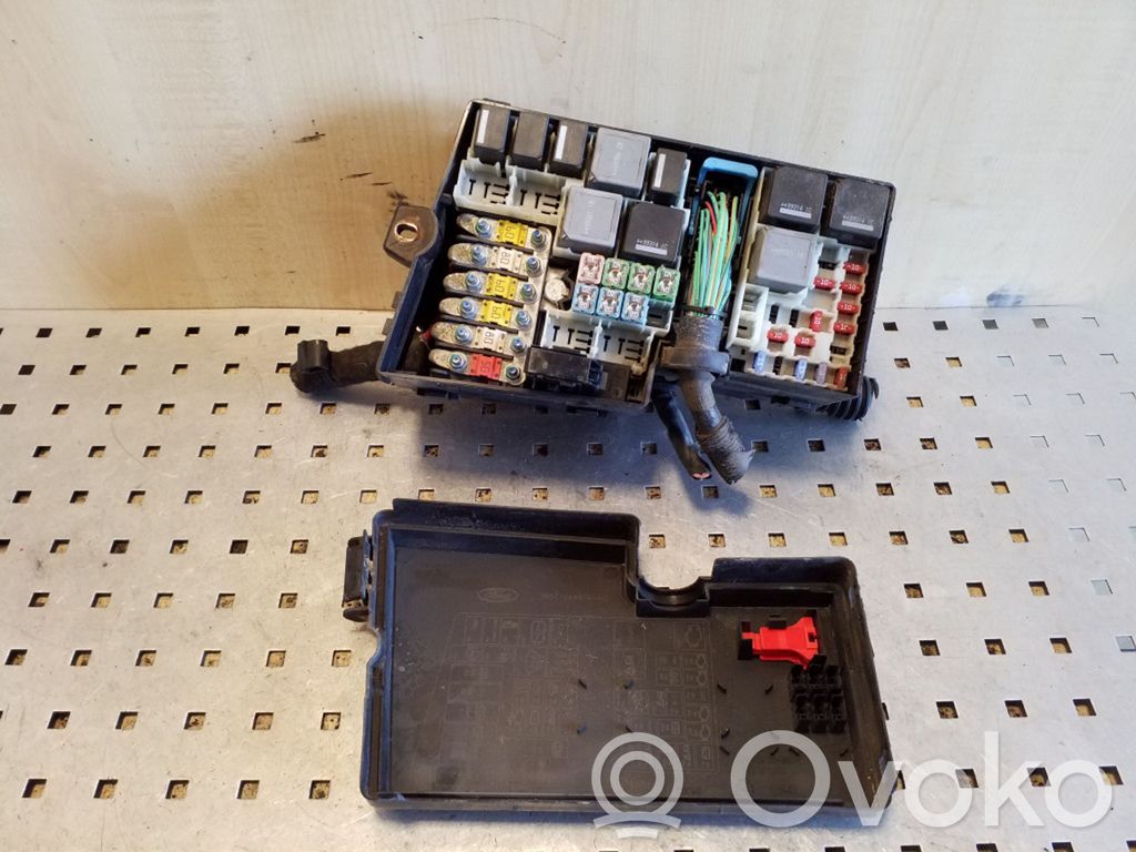 Sulakemoduuli   3M5T14A142AB,3M5T14A067BC,3M5T14A076AG