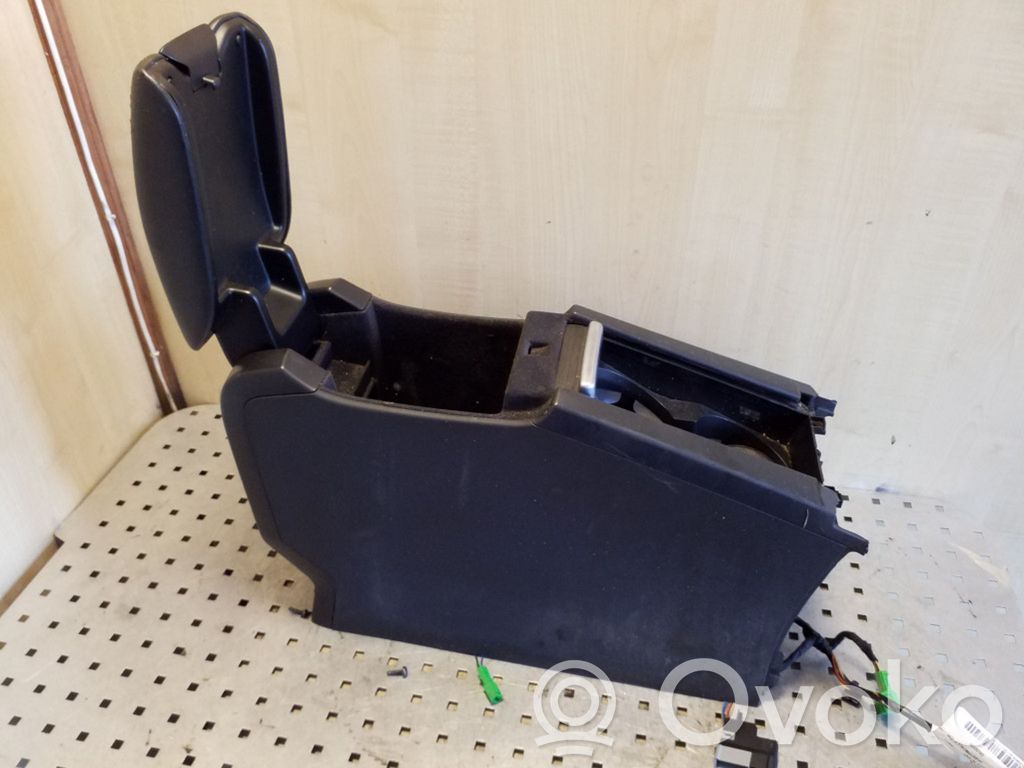 Volvo XC60 Armrest 