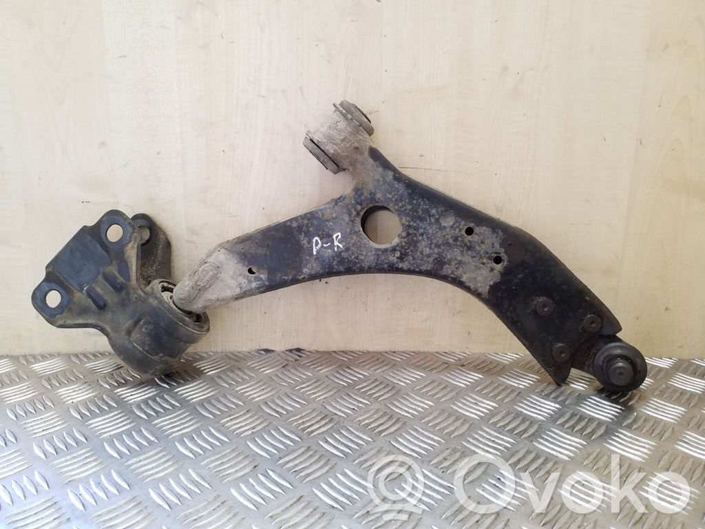 Ford Focus Front lower control arm/wishbone 