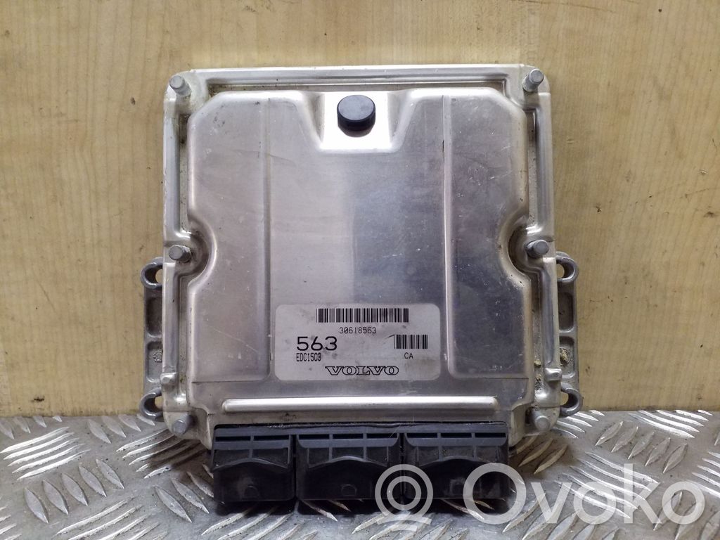 Engine control unit/module   0281010441,30618563,8200049959