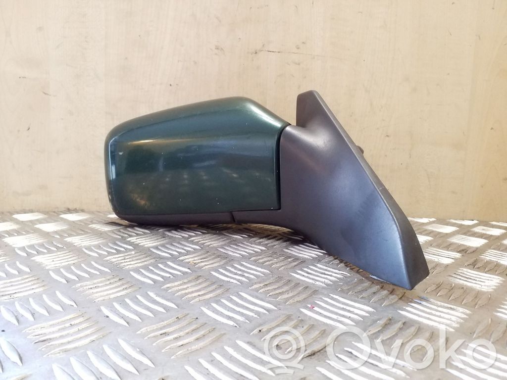 Volvo S40, V40 Elektryczne lusterko boczne drzwi przednich 
