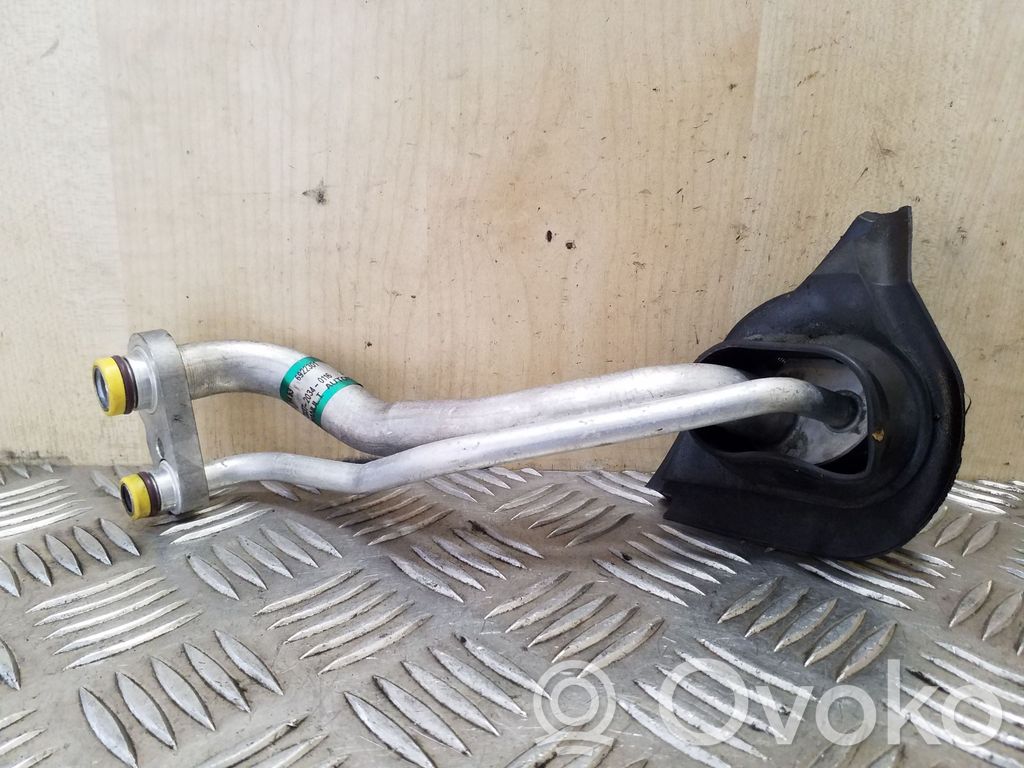 BMW X3 E83 Ilmastointilaitteen putki (A/C) 