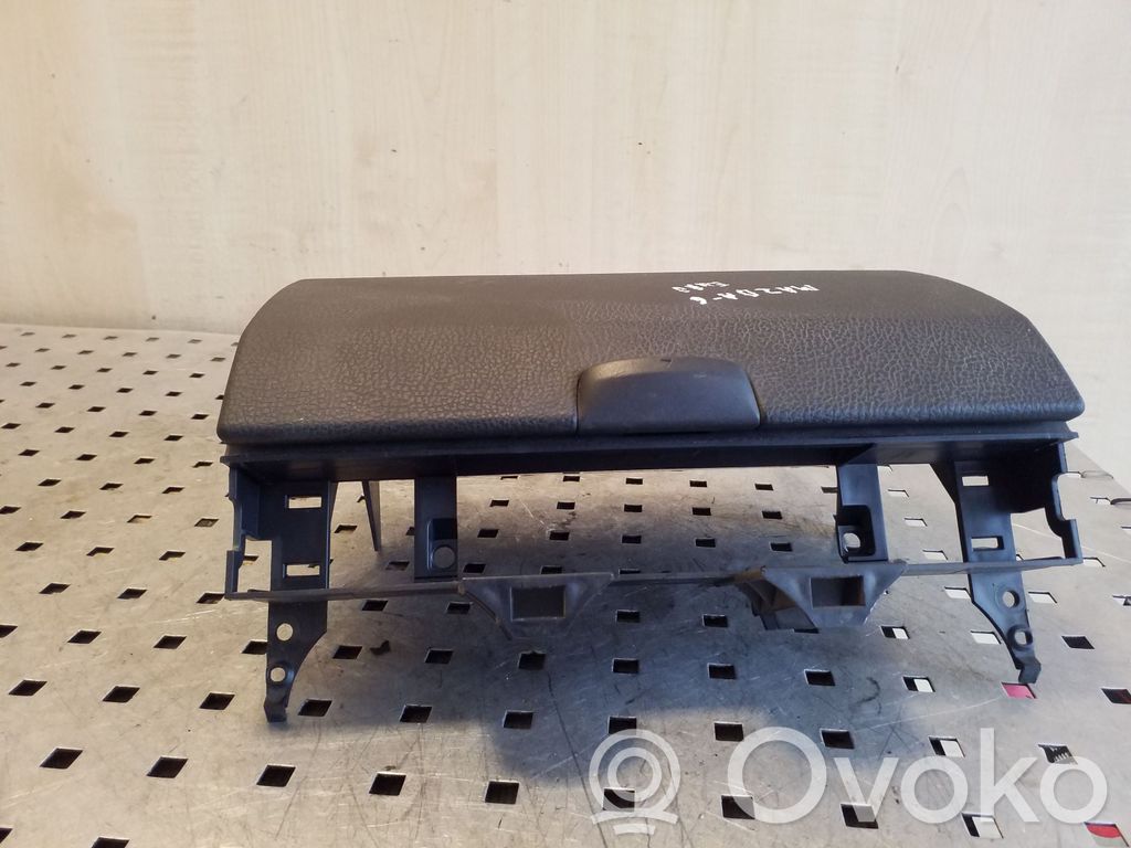 Mazda 6 Glove box 