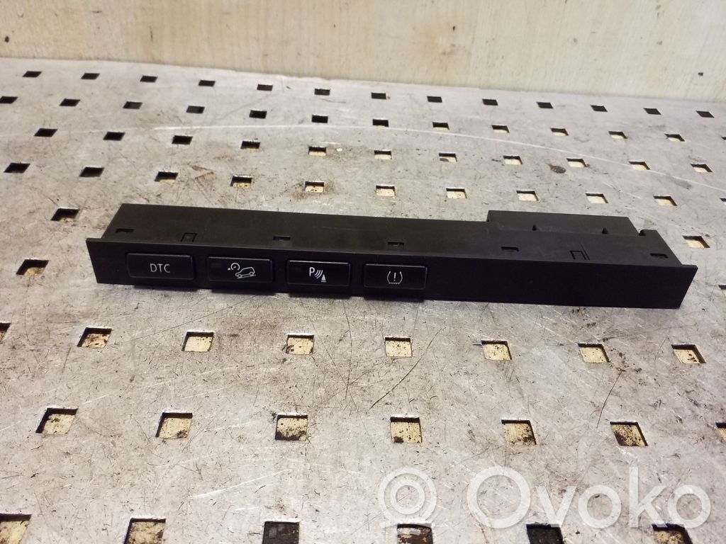 Other switches/knobs/shifts   61313427955