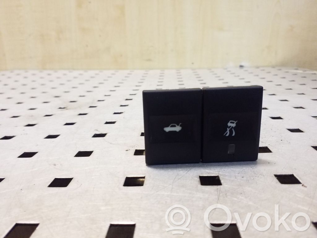 Ford Mondeo Mk III ESP (stability program) switch 