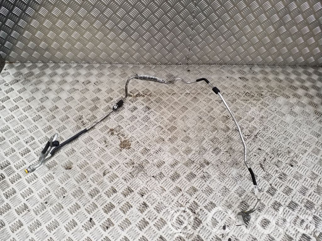 BMW 3 E90 E91 Air conditioning (A/C) pipe/hose 