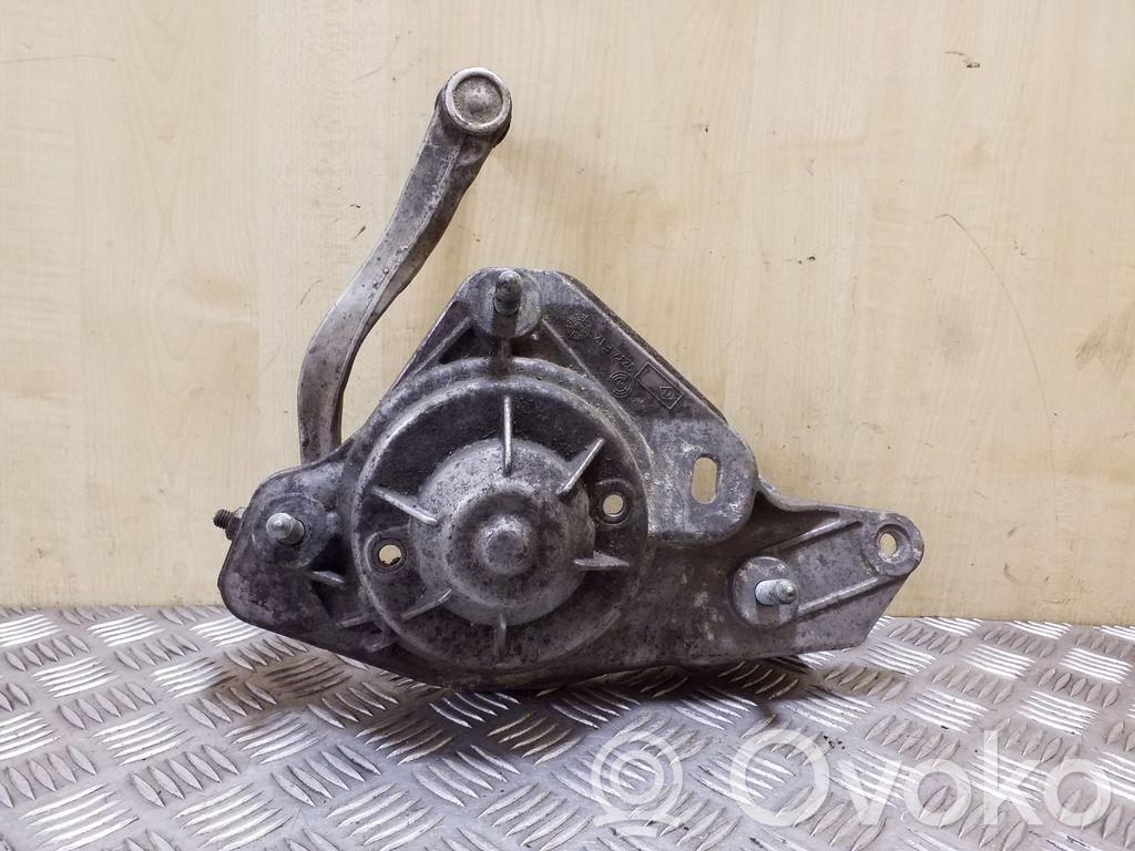 Audi A8 S8 D2 4D Coil spring mount 