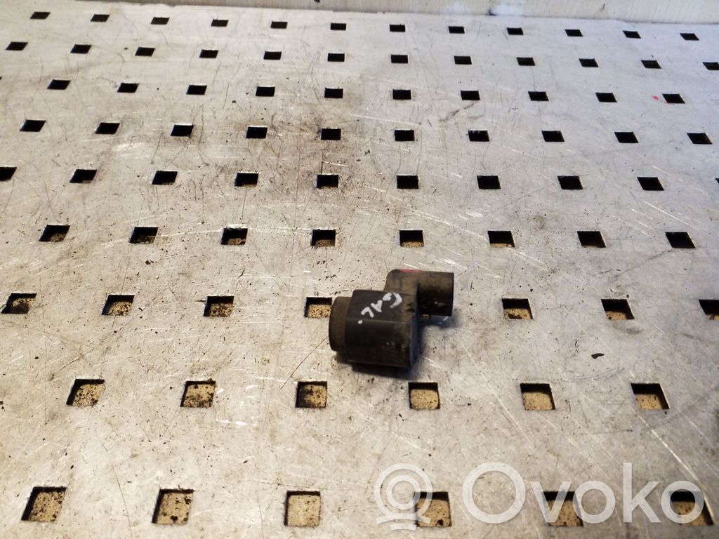 Renault Trafic II (X83) Soporte del sensor de aparcamiento trasero (PDC) 