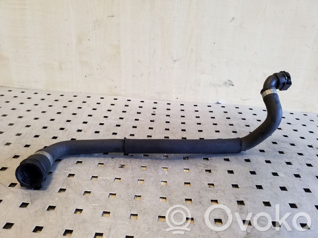 BMW X3 E83 Engine coolant pipe/hose 