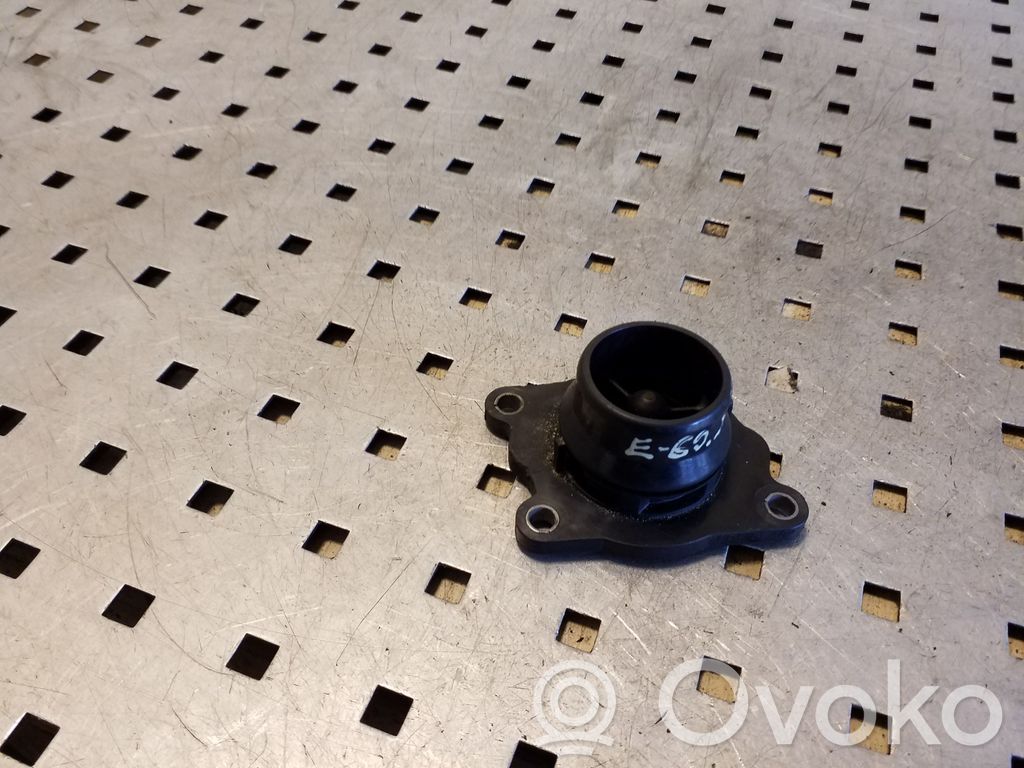 BMW 5 E60 E61 Carcasa del termostato 