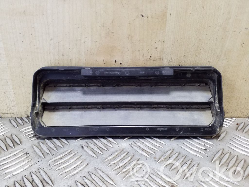 Opel Astra J Ventiliacinės grotelės 