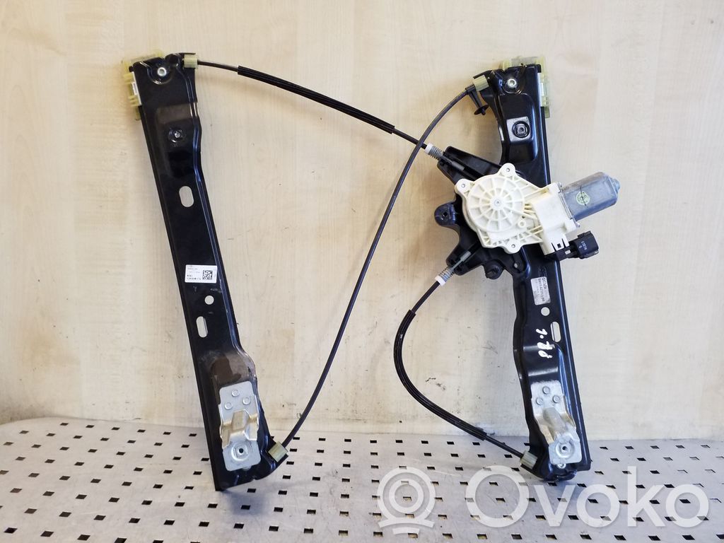 Ford Focus Front door window regulator with motor 