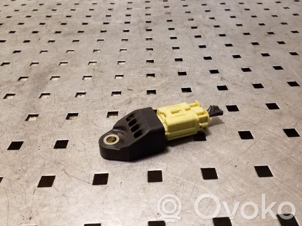 Toyota RAV 4 (XA30) Senzor impact/declanșare airbag 