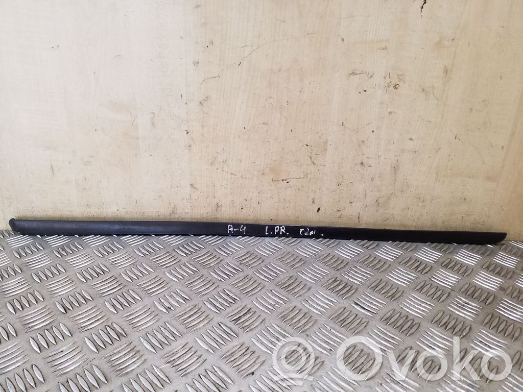 Audi A4 S4 B6 8E 8H Rivestimento parabrezza