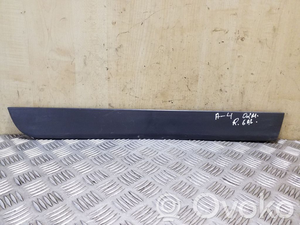 Audi A4 S4 B6 8E 8H Rivestimento portiera posteriore (modanatura) 