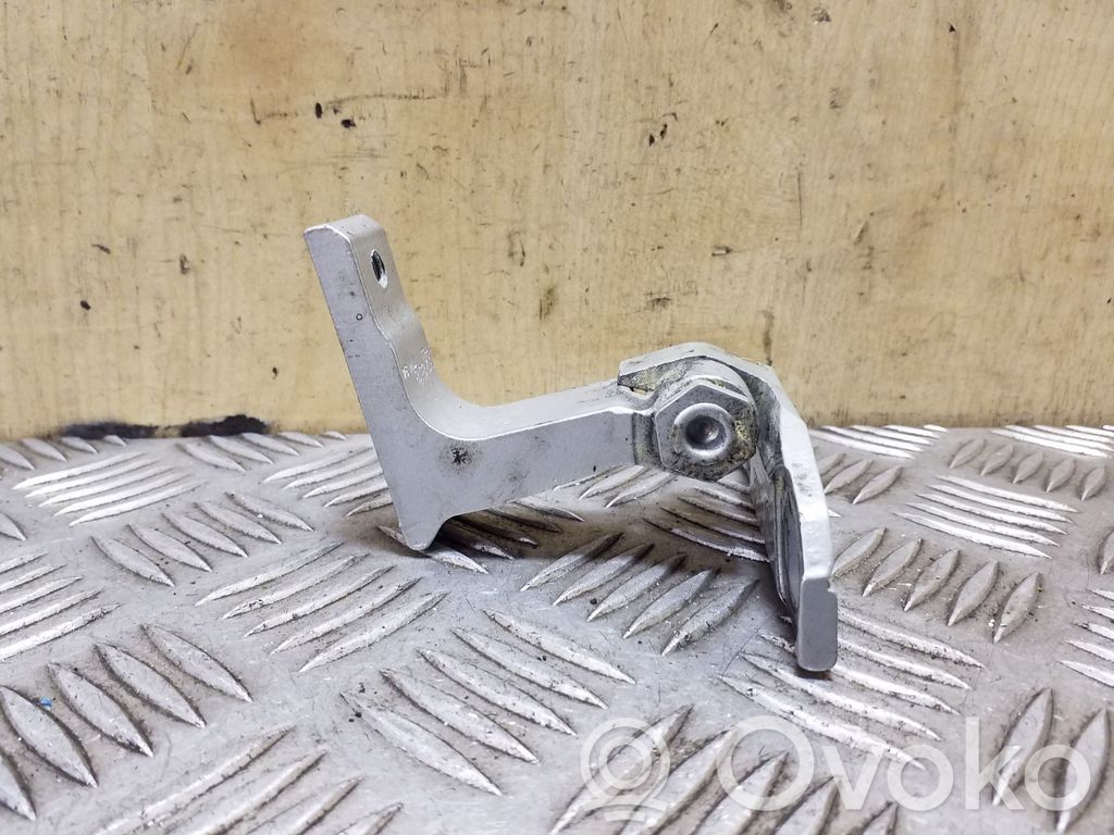 Volvo S60 Cerniera inferiore della portiera posteriore