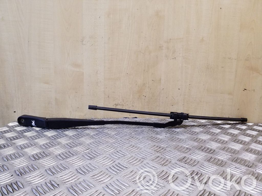 Volkswagen Touareg II Braț ștergător față 