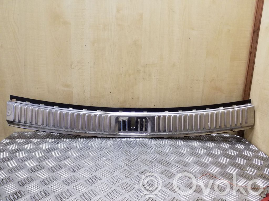 Volkswagen Touareg II Rivestimento di protezione sottoporta del bagagliaio/baule