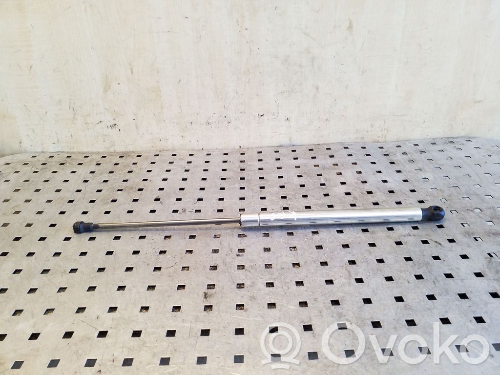 Volkswagen Golf IV Vérin, capot-moteur