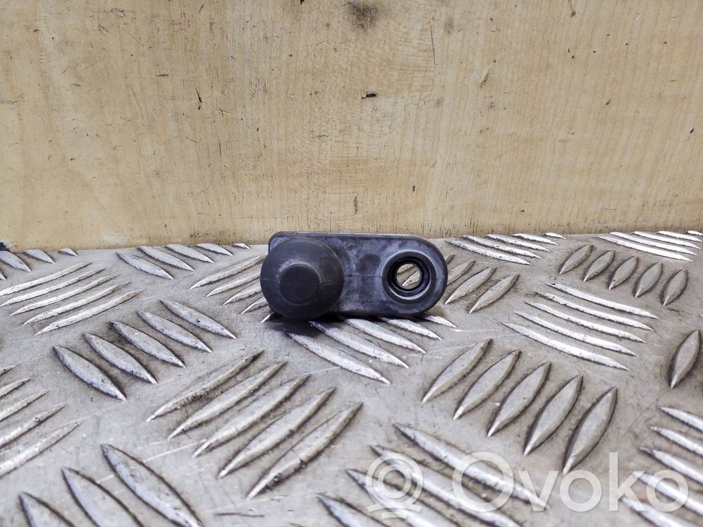 Sensor de la puerta delantera   935603B100