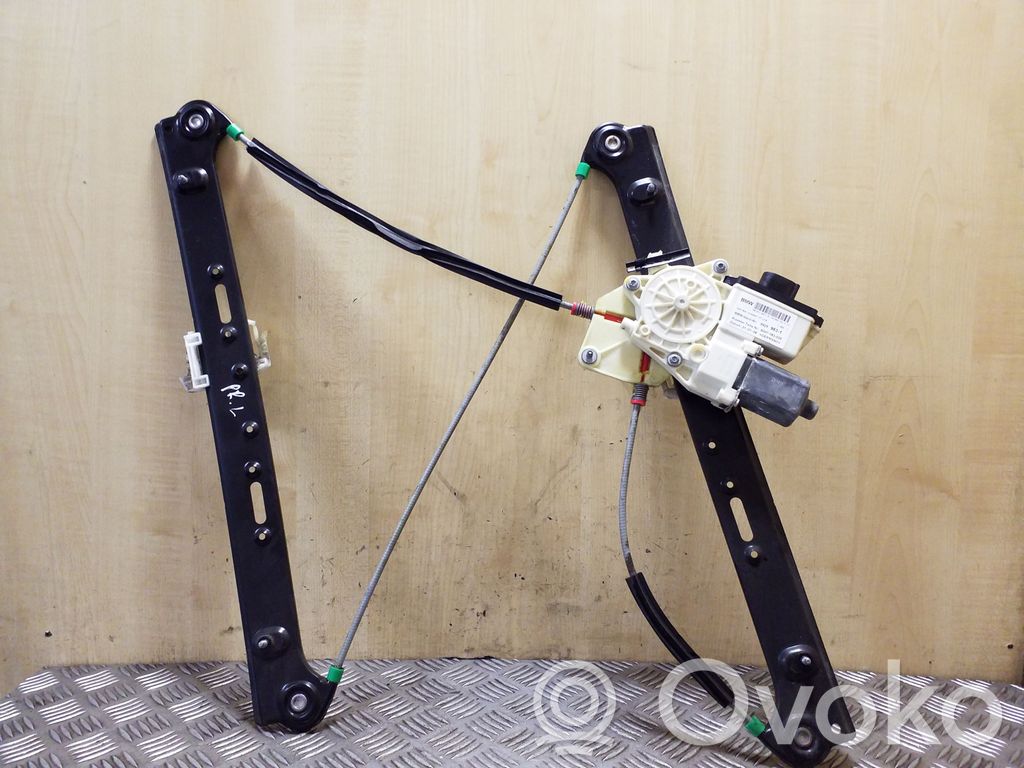 BMW X3 E83 Front door window regulator with motor 