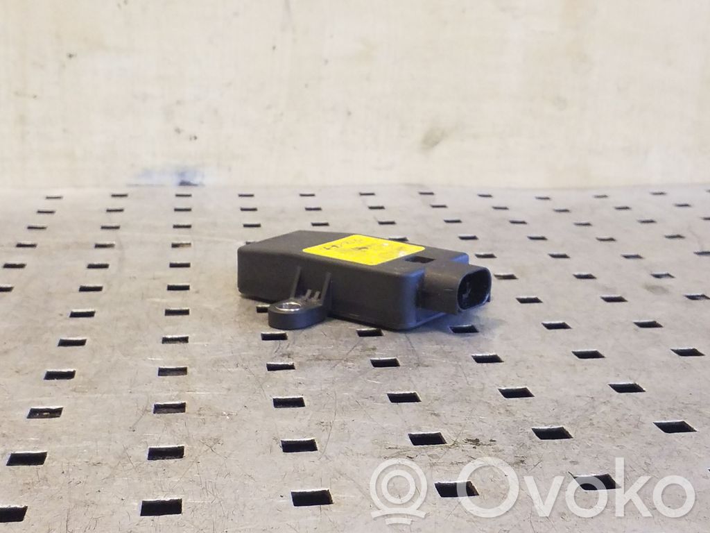 ESP Drehratensensor Querbeschleunigungssensor   956901F000