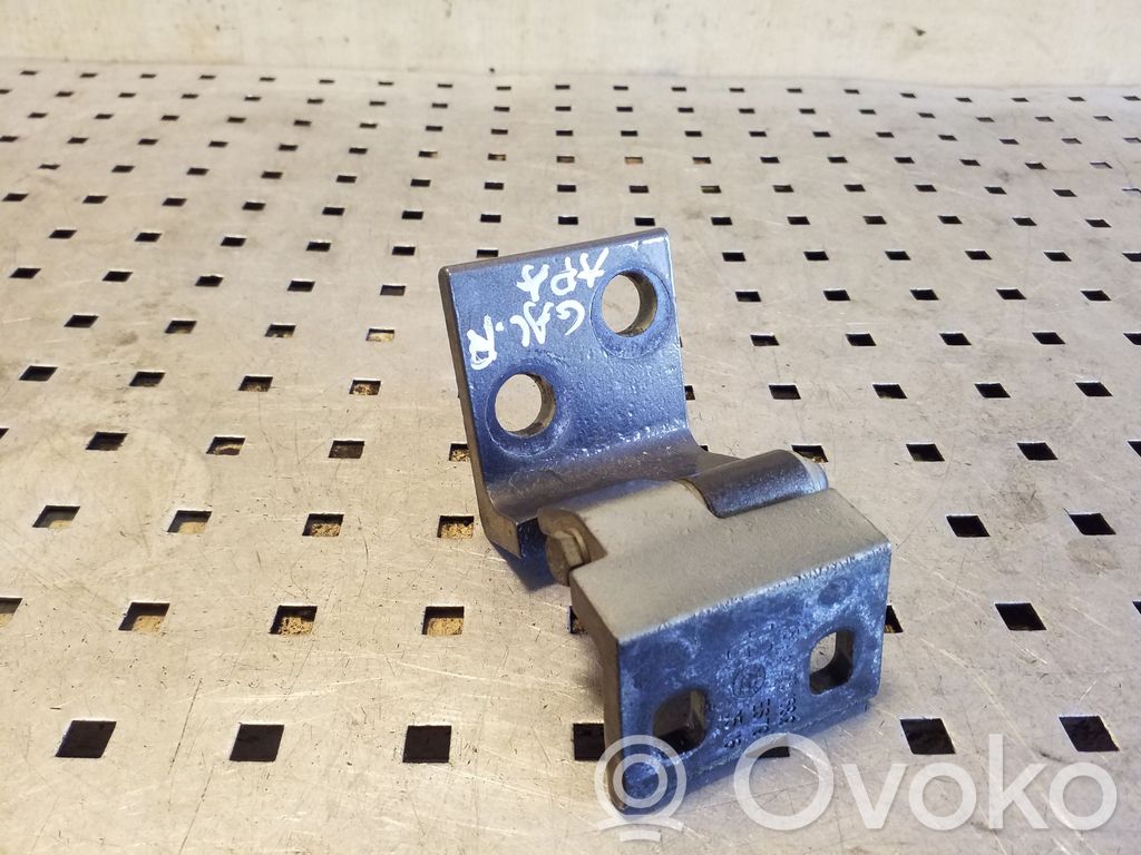 BMW X5 E53 Rear door lower hinge 