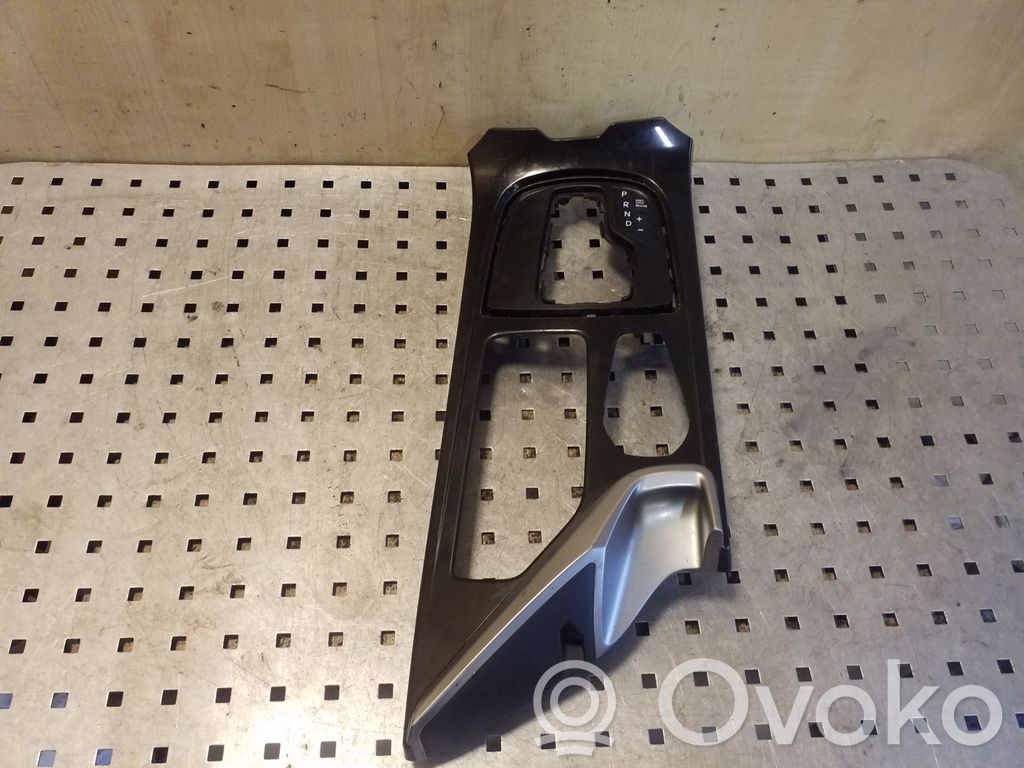 Hyundai i40 Rivestimento in plastica cornice della leva del cambio