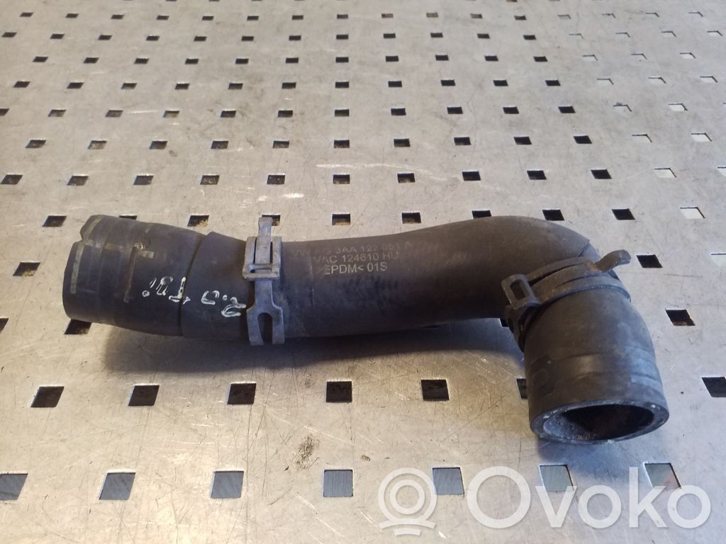 Volkswagen PASSAT B7 Conductă/furtun lichid de răcire motor 