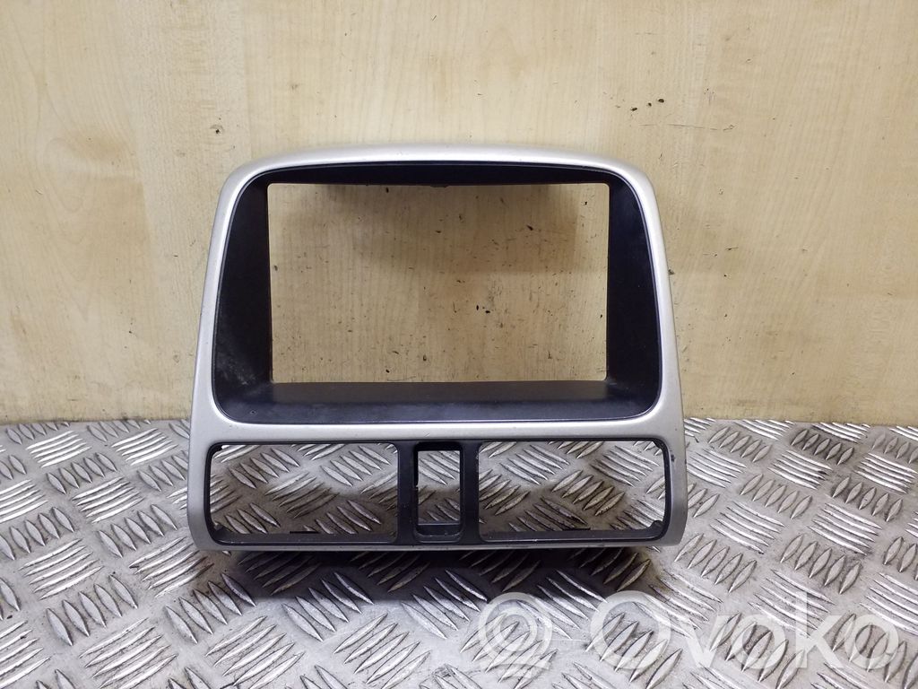 Honda CR-V Rămă unitate radio/GPS 
