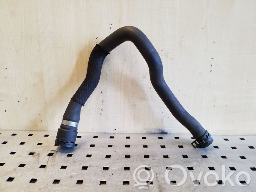 BMW X3 E83 Engine coolant pipe/hose 