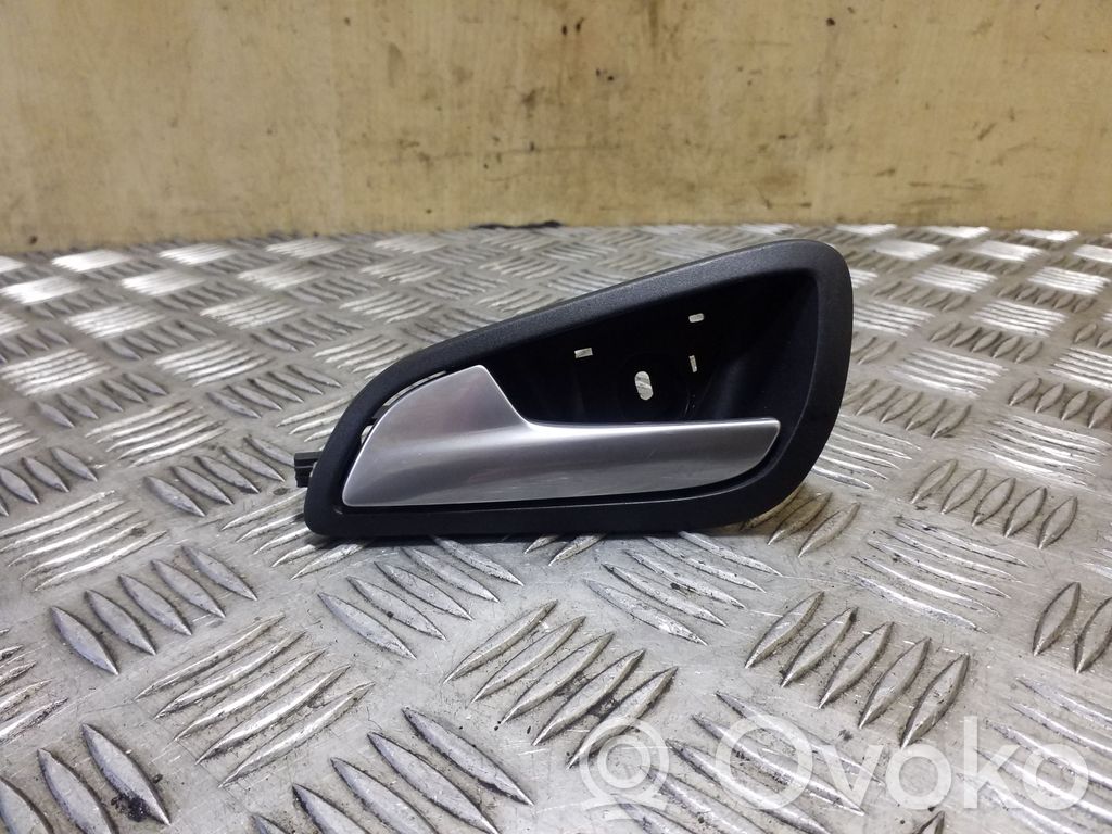 Ford Focus Front door interior handle 