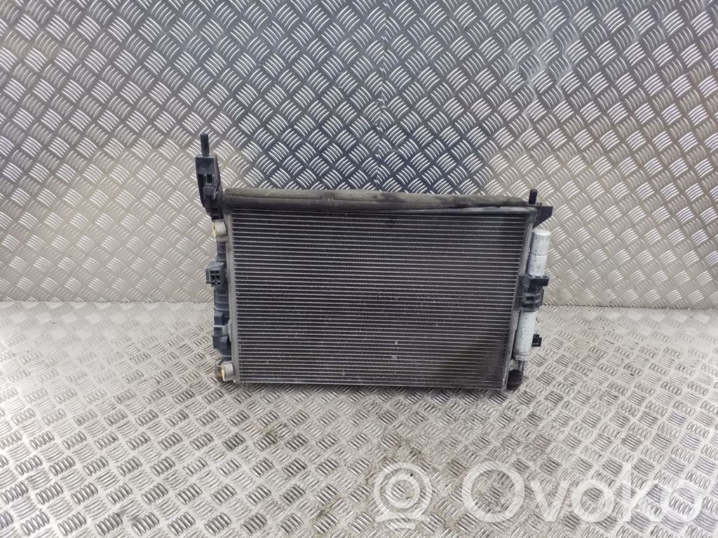 Ford Focus Set del radiatore 