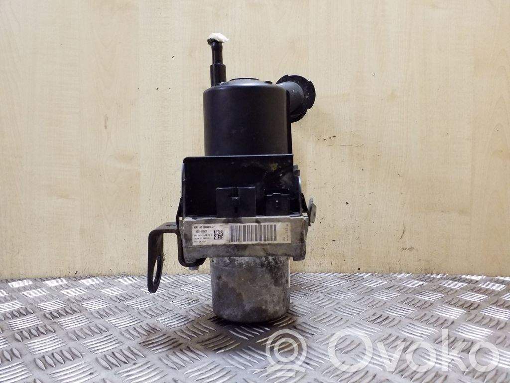 Citroen DS4 Power steering pump 
