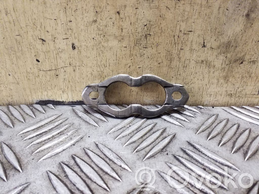 Abrazadera del inyector de combustible