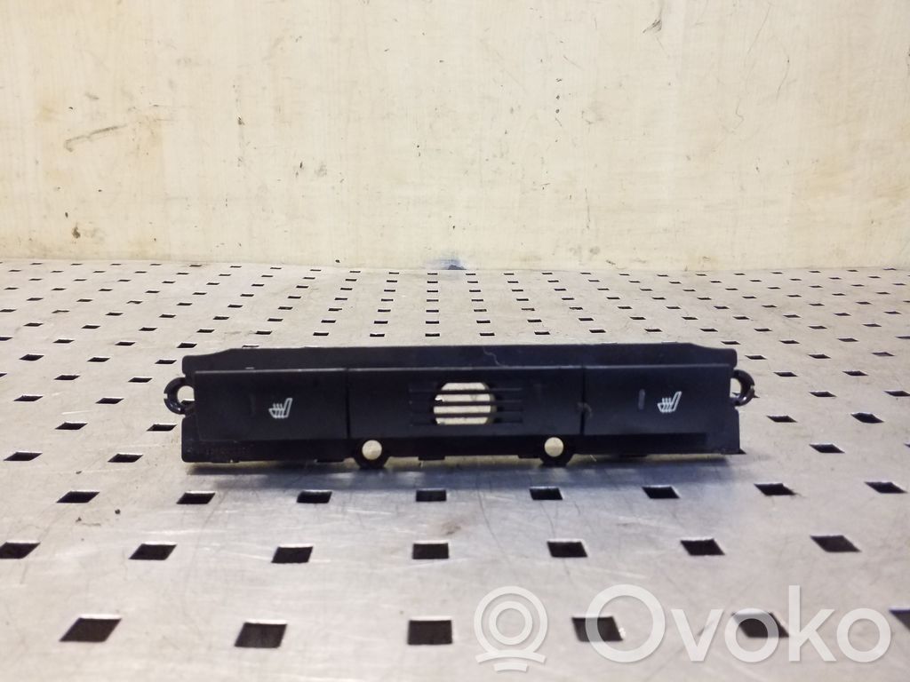 KIA Sorento Seat heating switch 