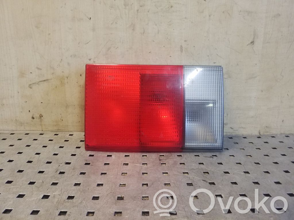 Audi 100 S4 C4 Lampy tylnej klapy bagażnika 