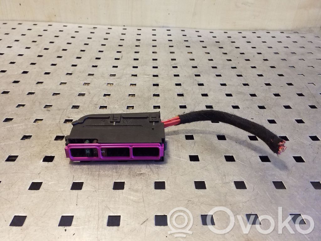 Audi Q5 SQ5 8R Fuse module 