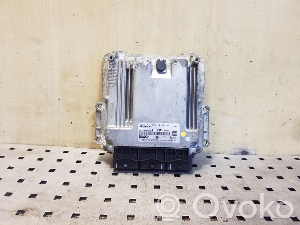 Land Rover Freelander 2 - LR2 Engine control unit/module 