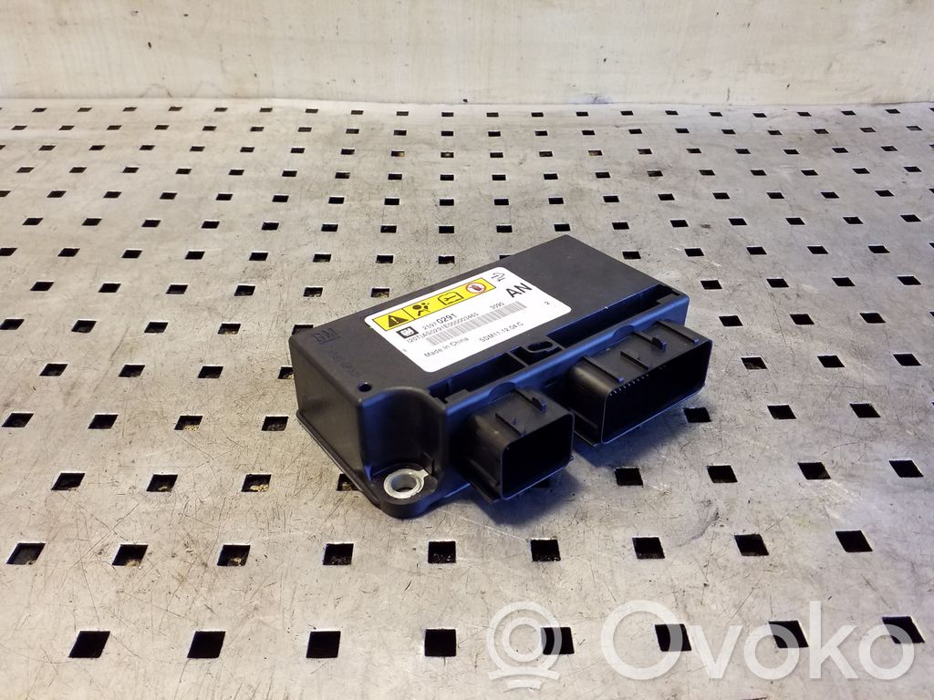 Chevrolet Captiva Airbag control unit/module 